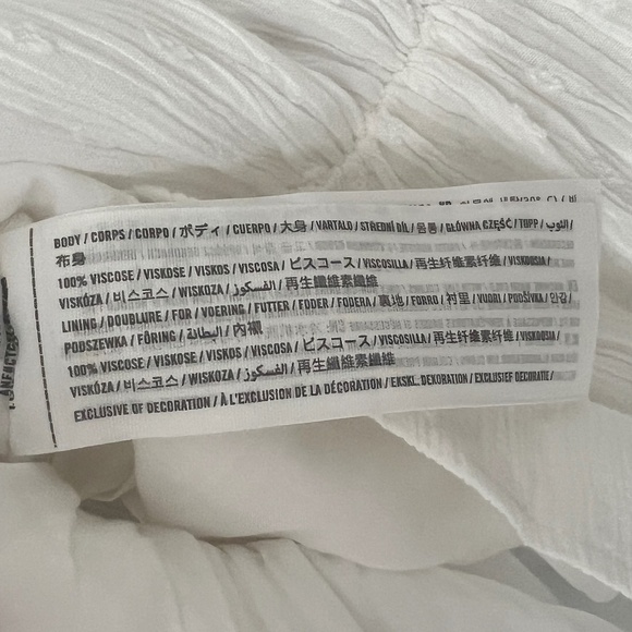 Abercrombie & Fitch Short-Sleeve Flutter Sleeve Top White Size XS NWT - Picture 6 of 9